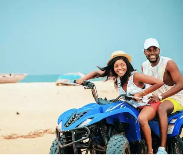 Simi And Adekunle Gold In Loved Up Photo